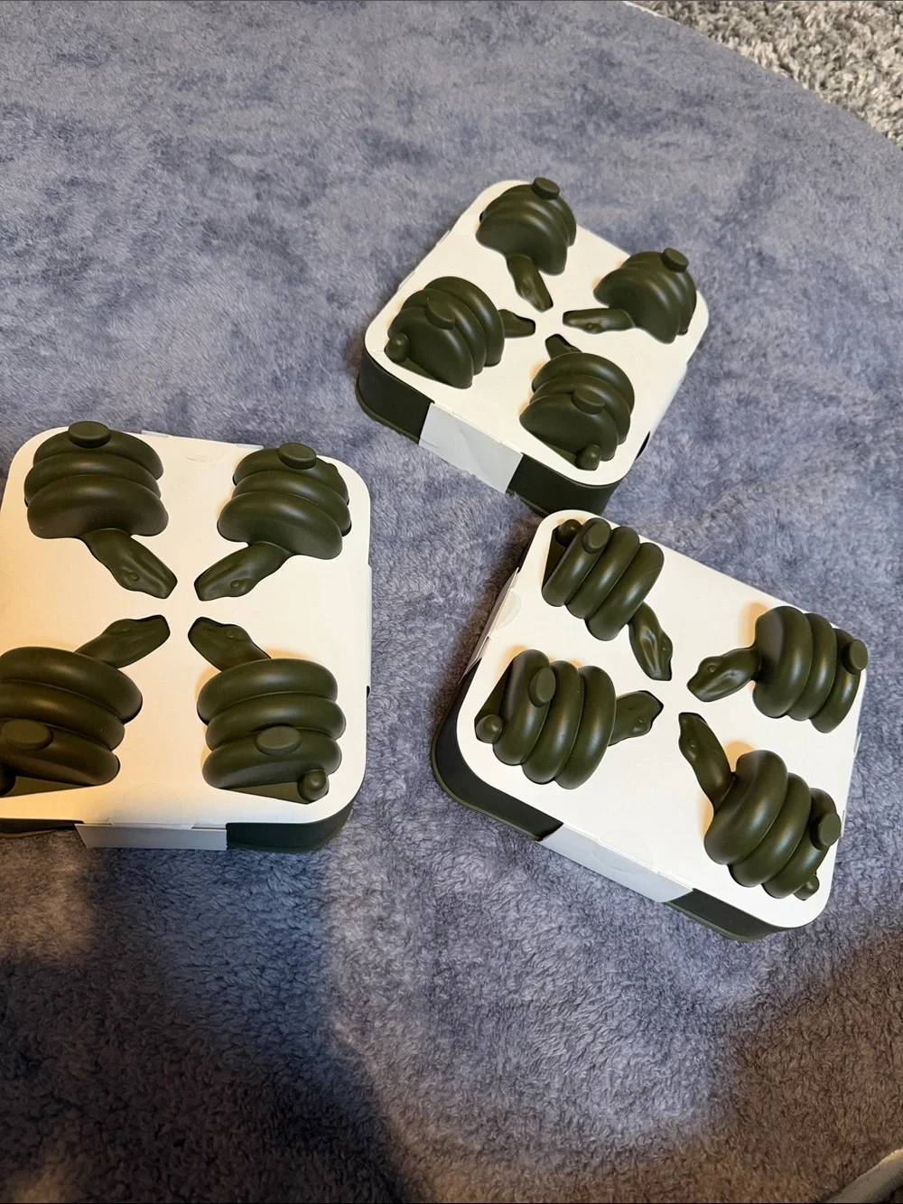 NEW 3 Threshold Snake Silicone Ice Cube Trays